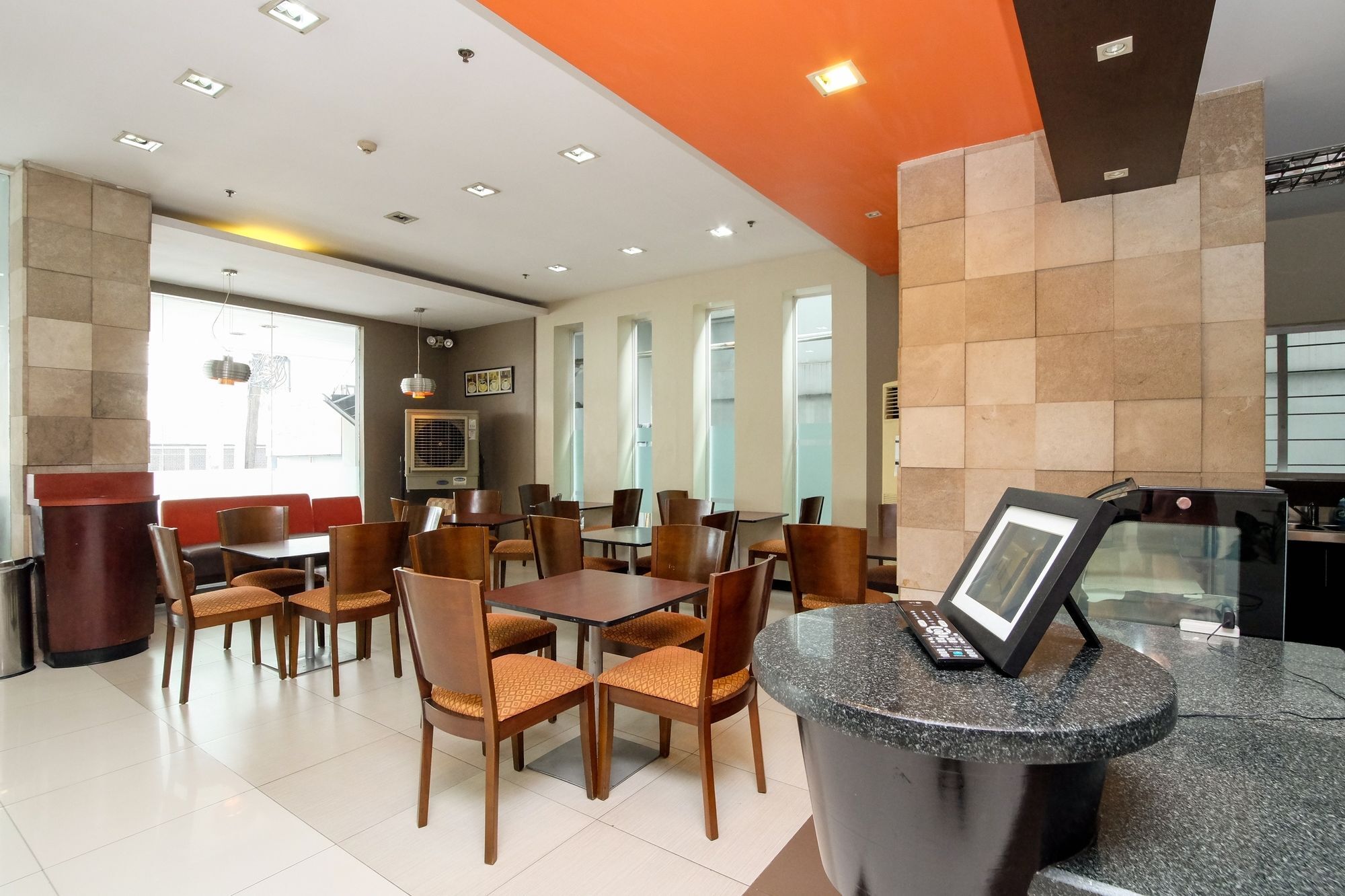 The Studio 87 Residences Манила Экстерьер фото